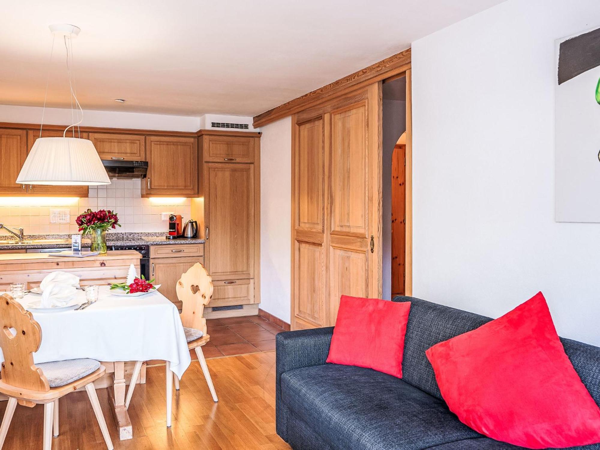 Apartment Chesa Vadret Surlej By Interhome Exteriör bild